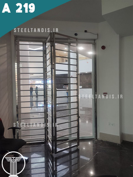 حفاظ درب ورودی تاشو